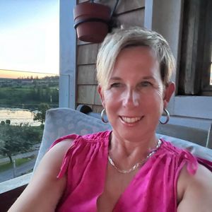 Meet your Posher, Marsha